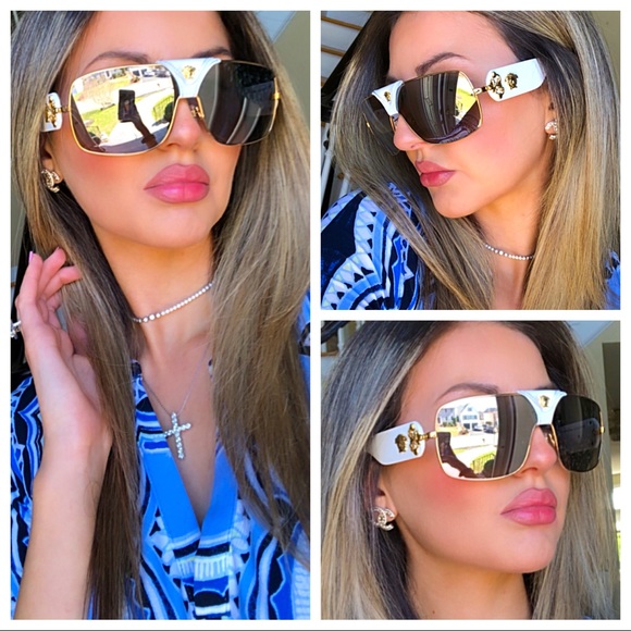 Accessories - 🔥NEW SHOW STOPPER VERSACE SUNGLASSES 🔥